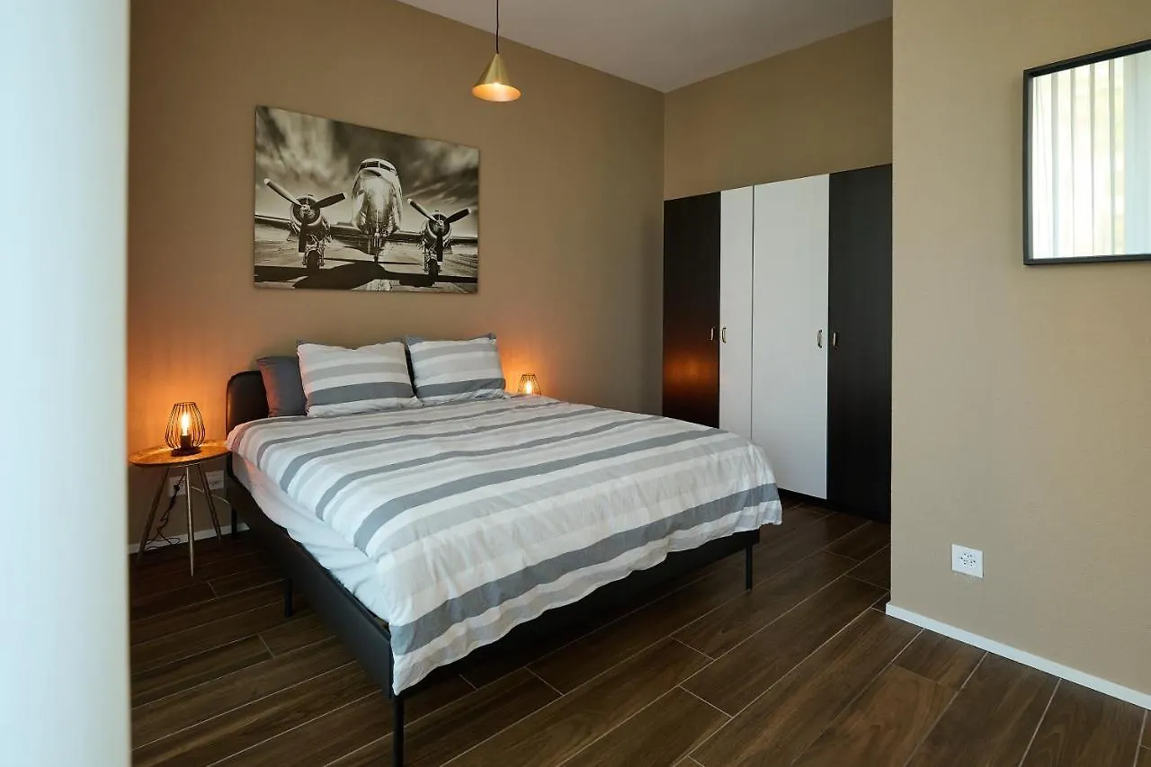 Base Apartments Basilej 0*,  Švýcarsko